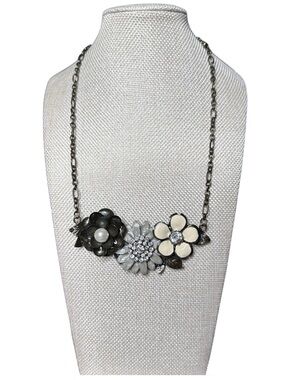 Floral Cluster Statement Necklace in Cream and Gunmetal